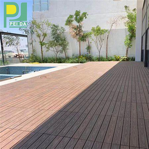 Plancher de terrasse <span class=keywords><strong>extérieur</strong></span> antidérapant, écologique, ignifuge, en composite WPC, design moderne - Product Image 2