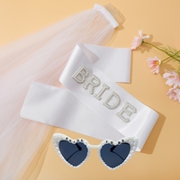 Ensemble de lunettes de soleil, voile et ceinture HAWIN pour enterrement de vie de jeune fille/fête de fiançailles/douche nuptiale, lunettes de soleil de mariée en plastique réutilisables en forme de cœur