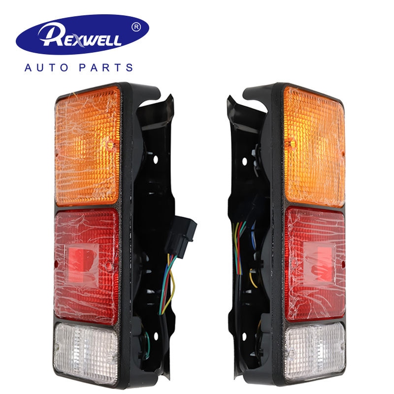 Auto LED Lamp Car Rear Tail Light for Mitsubishi Fuso Canter Truck