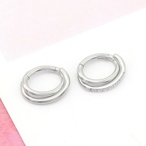 Anneau de nez ovale sans soudure en acier inoxydable avec incrustation de zircon, design à double ouverture, bijoux de piercing géométriques et tendance - Product Image 3