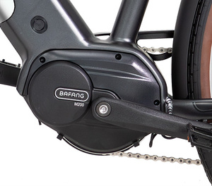 Vélo électrique urbain pour <span class=keywords><strong>homme</strong></span>, élégant, avec fourche droite, moteur central Bafang hydraulique 250W, batterie dissimulée Samsung, 7 vitesses et grandes roues - Product Image 3