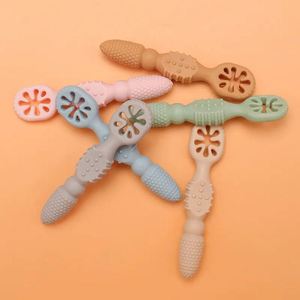 Juego de Cucharas para Masticar Libres de BPA, con Punta Suave, de Silicona de Grado Alimenticio, Aptas para Lavavajillas, Ecológicas, para Bebés y Niños, Utensilios para la Hora de Comer, Regalo - Product Image 2