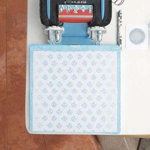 OEM Coussinets absorbants jetables imperméables pour l'apprentissage de la propreté des chiots et des chiens, vente en gros - Product Image 5