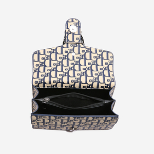 Pochette pour femme avec <span class=keywords><strong>bandoulière</strong></span> chaîne pour porté croisé, en cuir synthétique durable.2501 - Product Image 2