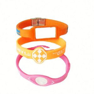 สายรัดข้อมือซิลิโคนแบบถัก ทนทาน เป็นมิตรกับสิ่งแวดล้อม ปลอดสารพิษ ผลิตตามสั่ง สีแพนโทนตามต้องการ สำหรับใช้เป็นของขวัญส่งเสริมการขายจากผู้ผลิต - Product Image 5