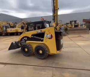 Chargeuse compacte CAT 216B d'occasion de haute qualité, meilleure vente de machines de chantier avec chargeur frontal, S180 S300 CASE en vente - Product Image 4