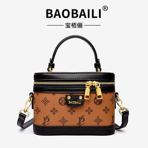 2025 Model Fashionable Multi-functional Ladies' Handbag. <b>Square</b> Style. With Geometric Patterns. - Product Image 2