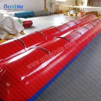 Bateau pneumatique pour jeux de plage et activités aquatiques, structure de divertissement aquatique gonflable