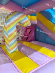 Château gonflable à thème bonbons de qualité commerciale, maison gonflable à bonbons pour décoration de mariage en plein air, trampoline pour enfants pour le jeu, location commerciale - Product Image 5