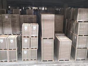 Láminas <span class=keywords><strong>de</strong></span> Cartón Piedra Gris Satinado <span class=keywords><strong>de</strong></span> 1.5MM 55X7700CM - Product Image 2