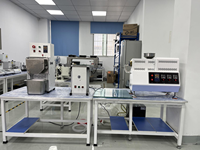 Mini extrudeuse de bureau à double vis de laboratoire | Machine de compoundage de polymère de bureau | Équipement d'essai de matériaux à petite échelle