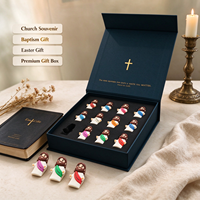 Boîte cadeau rigide magnétique personnalisée avec insert en mousse EVA prédécoupée, boîte à rabat pour figurine, souvenir d'église, emballage de baptême, logo personnalisé