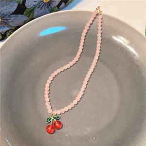 Nouveau design, bijoux tendance pour femmes, accessoire de mode, cadeaux d'anniversaire pour filles, collier avec pendentif cerise mignon, collier en perles de verre - Product Image 6