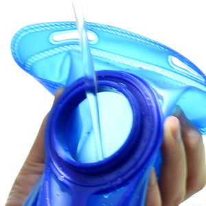 1,5 ~ 3L capacidad deportesde EVA/Material de TPU suave <span class=keywords><strong>senderismo</strong></span> ciclismo agua de la vejiga con precio barato - Product Image 2