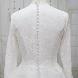 فستان زفاف إسلامي أنيق بياقة عالية من الدانتيل الفرنسي، فستان سهرة طويل وفستان حفلات - Product Image 6