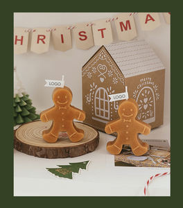 E132 Bougies parfumées artisanales en forme d'homme en pain d'épice Nouveau design Bougies esthétiques <span class=keywords><strong>de</strong></span> Noël pour <span class=keywords><strong>la</strong></span> décoration <span class=keywords><strong>de</strong></span> cadeaux <span class=keywords><strong>de</strong></span> vacances - Product Image 4