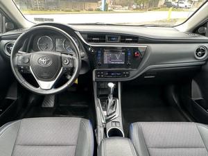 Toyota Corolla Le 2018 - Product Image 1