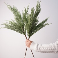 Nouvelles Décorations de Noël : Branche Unique en Plastique Vert pour Ornements et Présentoirs de Fêtes – Approvisionnement Direct Usine