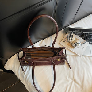 Elegante Logo personalizzato nuovissimo design <span class=keywords><strong>di</strong></span> lusso <span class=keywords><strong>borse</strong></span> a tracolla da <span class=keywords><strong>donna</strong></span> con cerniera <span class=keywords><strong>borse</strong></span> da <span class=keywords><strong>donna</strong></span> - Product Image 3