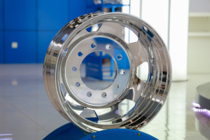 ขอบอะลูมิเนียมขัดเงารถบรรทุกขนาด17.5นิ้ว - Product Image 6