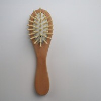 Peignes à cheveux personnalisés avec logo d'usine, vente en gros de brosses à cheveux en bois pour bébé, peigne en laine douce, brosse à cheveux naturelle pour enfants