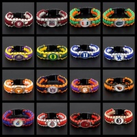 Gelang Paracord Warna-warni Grosir, Gelang Tali Kepang Berliontin Logam Bulat Pola Kustom untuk Hadiah Pria Wanita