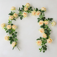 Guirlande de roses rouges artificielles en soie, avec feuilles vertes, pour arche de mariage, toile de fond murale, décoration florale pour fêtes à domicile
