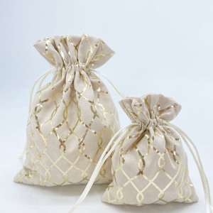 Bolsa de Regalo de Terciopelo Holandés con Cordón y Logotipo Personalizado, Empaque Ecológico para Anillos y Collares - Product Image 4