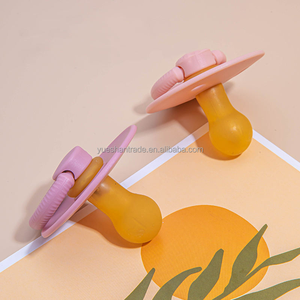 Sucette en silicone Lovey de qualité alimentaire pour bébé nouveau design sans BPA pour bébé sucette de dentition douce personnalisée en silicone pour bébé - Product Image 3