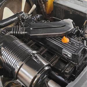 Chariot élévateur diesel d'occasion 4x4 de 3 tonnes de capacité, faible consommation, haute efficacité pour la manutention - Product Image 5