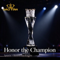 Trophée Couronne en Cristal Doré Personnalisé Gravé – Base Noire – Cadeau d'Entreprise Sportif – Meilleure Vente
