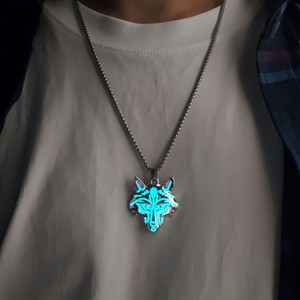 HipHop Halloween Luminous <span class=keywords><strong>Wolf</strong></span> Head Colgante Collares Vintage Street Dashing Night Lights Cool <span class=keywords><strong>Wolf</strong></span> Heads Collar - Product Image 2