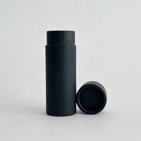 Baume à lèvres premium push-up dans un tube en papier kraft noir écologique, stick déodorant, rouge à lèvres personnalisé avec logo, design imperméable