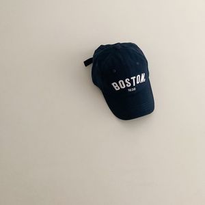 Gorra de Béisbol Retro Vintage Ajustable para Bebé, de Alta Calidad, con Logotipo de Letras, Lona Teñida Lavada, Estilo Deportivo Común, Venta al por Mayor - Product Image 3