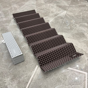 Colchoneta para Dormir Lista para la Aventura, Impermeable, Ligera y Ecológica, de Espuma - Product Image 3