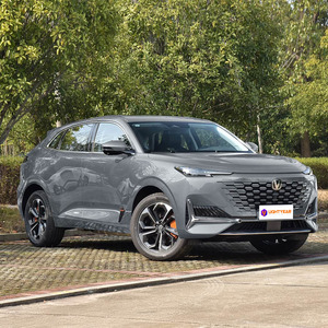 CHANGAN UNI <span class=keywords><strong>K</strong></span> Elegante SUV Urbano per Mobilità Familiare e Stile di Vita Cittadino Cina - Product Image 1