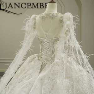 Jancember GT26012 Vestido de Novia de Satén con Cristales y Pedrería, Cola Larga, con Capa de Plumas - Product Image 6