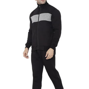 Ensembles de survêtements pour hommes personnalisés en gros OEM de haute qualité – Prix abordable, respirants, décontractés - Product Image 4
