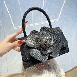 Sac à main élégant pour femme 2026, pochette 3D <span class=keywords><strong>rose</strong></span> avec strass, sac <span class=keywords><strong>de</strong></span> soirée <span class=keywords><strong>de</strong></span> mariage avec chaîne détachable, sac à bandoulière scintillant avec poignée - Product Image 6