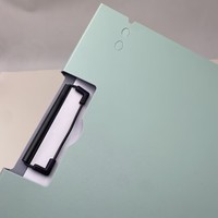 Portapapeles con Tapa Abatible Portátil, Pinza Metálica Resistente para Organización de Informes y Facturas Empresariales