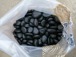 Sıcak toptan yüksek cilalı siyah çakıl çakıl çevre dostu doğal taş kapalı açık kullanım için parklar için kolay işleme - Product Image 5