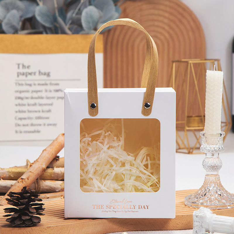 Cajas Blancas + Rafia