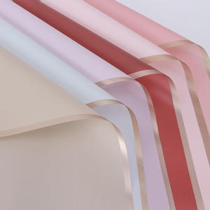 Papel Mate Coreano Personalizado por el Fabricante para Flores, Película de Gelatina Impermeable con Borde Dorado de Resina, Papel para Envoltura de Regalos Florales al por Mayor - Product Image 1