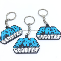 LLavero de goma de PVC suave personalizado de fábrica OEM 2D 3D logotipo comercial llaveros de Anime regalo de negocios de moda