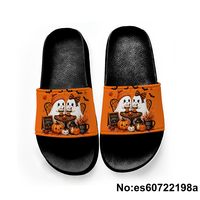 Sandal Geser Hantu Halloween Sepatu Slip-On Hitam dengan Cetakan Buku Mantra Labu untuk Wanita dan Pria