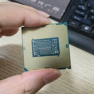 ใช้ซีพียูเดสก์ท็อป <span class=keywords><strong>I5</strong></span>-<span class=keywords><strong>8600K</strong></span> Intel Core (6คอร์/6เธรด, 3.6-4.3 GHz, แคช9MB, LGA1151, 95W) - Product Image 4