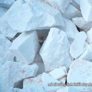 La mejor materia prima de carbonato de calcio molido para grado industrial Vietnam precio de fábrica alta calidad 1200 malla 99% Pureza CaCO3 - Product Image 1