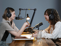 Microphone Dynamique de Podcast MAONO PD400X XLR Robuste et Stable, Pack d'Équipement de Podcast avec Support de Microphone Ultra Résistant pour la Radio