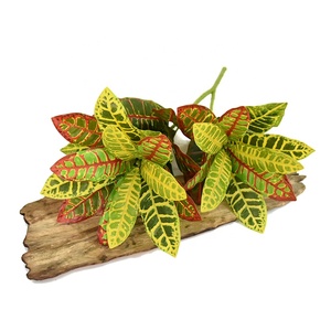 Piante Artificiali di Alta Qualità con Foglie Colorate, Alberi in Plastica per Decorazione d'Interni - Product Image 6
