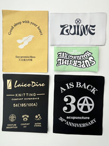 Tùy chỉnh cao cấp Polyester may vá hàng loạt nhỏ dệt Nhãn quần áo với hình chữ nhật thêu và các mẫu hình vuông - Product Image 2